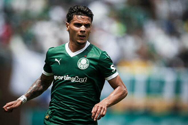 Рома програла бій. Бенфіка домовилась про трансфер гравця збірної Колумбії