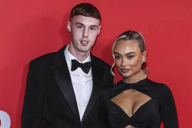 ФОТО. Коул Палмер відмовився від пропозиції одружитися. Вони розійшлися