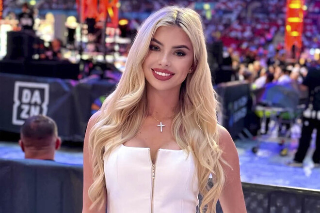 ФОТО. Гаряча українська журналістка здійснила свою мрію на бою Усика