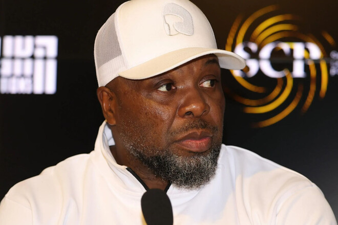 Тренер Дюбуа: «Иди отсоси своему лучшему другу Усику»