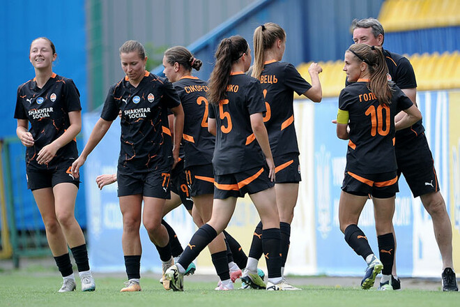 Специфический спарринг. Шахтер обыграл сборную свободных агенток