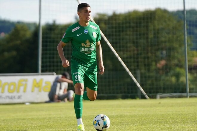 Врятувалися від поразки. Карпати провели спаринг із клубом Аль-Шарджа з ОАЕ