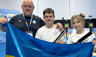 В финале чуть-чуть не повезло. Тренер рассказал о серебре ЕЮОФ-2025