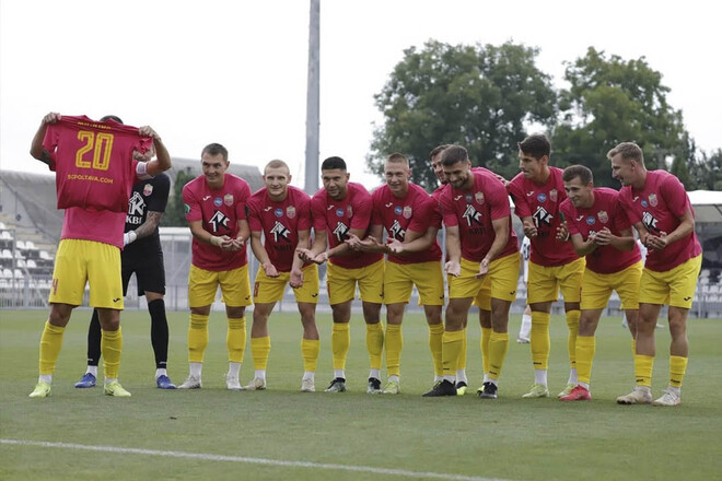 Photo. The UPL Club's footballer has a landmark event. The whole team greeted