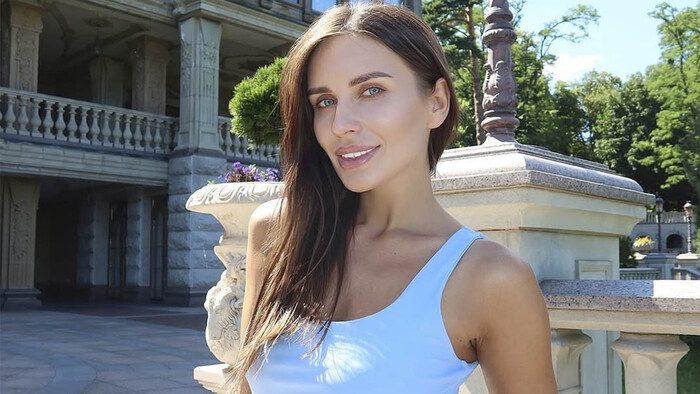 ФОТО. Дівчина футболіста Динамо отримала посвідку на проживання в Іспанії