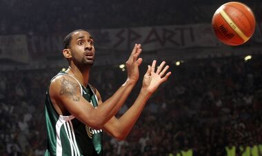 Дворазовий чемпіон Євроліги працюватиме у клубі НБА, де грає українець