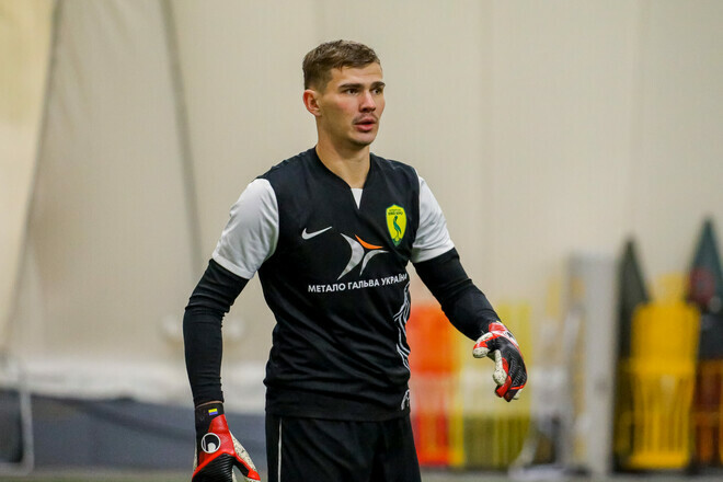 ОФИЦИАЛЬНО. Клуб Первой лиги расторг контракт с голкипером