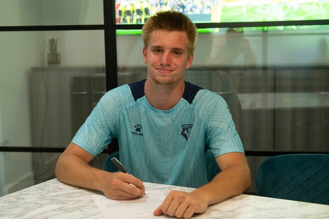 ОФИЦИАЛЬНО. Сын Шевченко подписал контракт с клубом из Англии