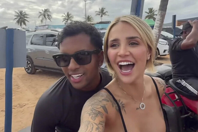 Photo. The girl of the footballer Real Madrid ridiculed her boyfriend. Epic