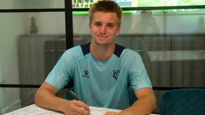 ОФИЦИАЛЬНО. Сын Шевченко подписал контракт с клубом из Англии