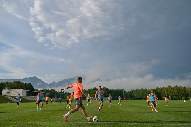 Нужна нейтральная одежда. Шахтер сделал заявление перед матчем с Бешикташем