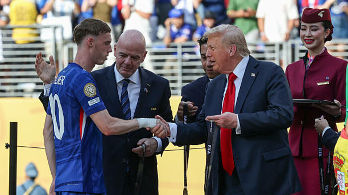 Один из игроков-победителей КЧМ не получил медаль. Ее отдали Трампу