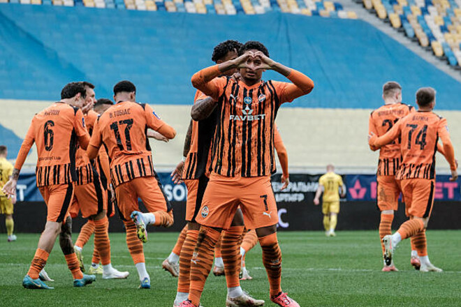 Владимир ЕЗЕРСКИЙ: «Туран знает все уязвимые места Бешикташа»