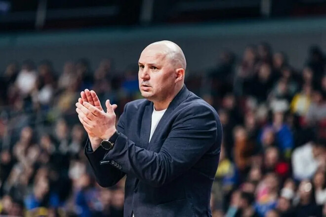 Экс-тренер сборной Украины трудоустроился в Азербайджане