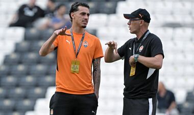 ФОТО. Футболисты и тренеры Шахтера прибыли на стадион Бешикташа