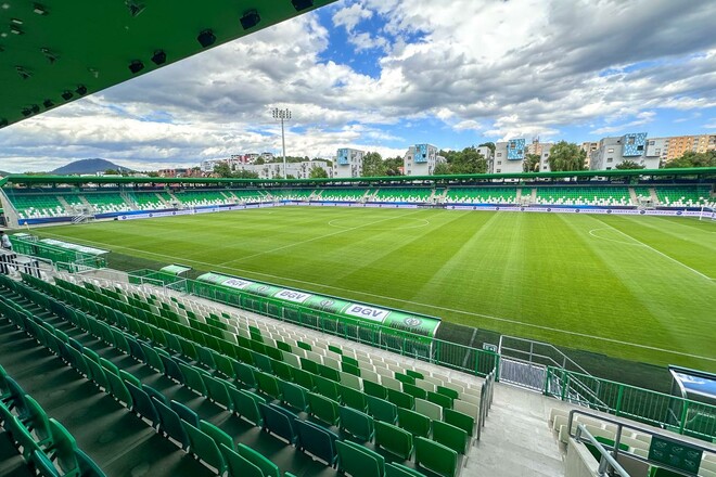 ФОТО. Полісся показало, як виглядає арена матчу в Прешові