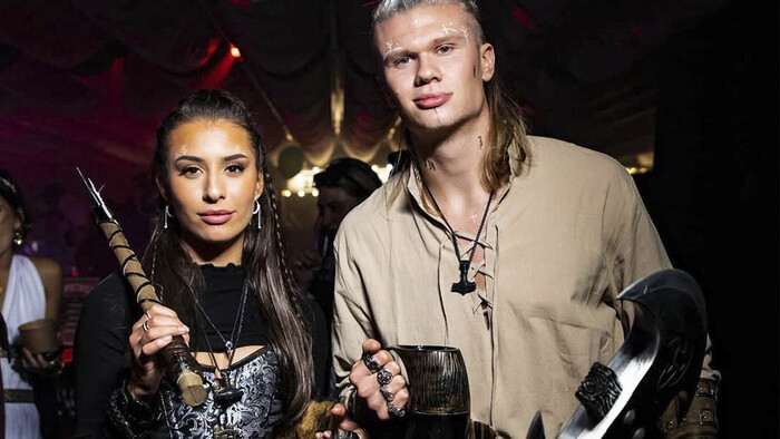 Девушка Холанда появилась с сумкой Birkin за $250 000. Роскошный подарок