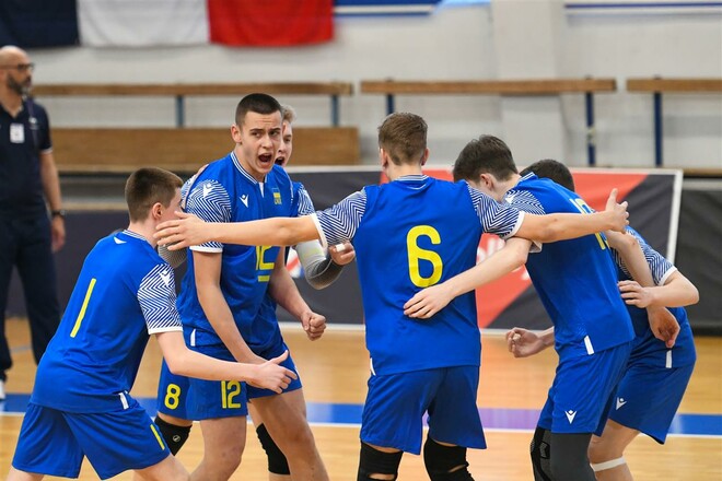 Перша перемога. Українці впевнено обіграли Угорщину на Євроволеї U16