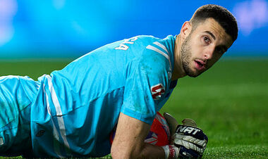 Real was ahead of Barcelona. A promising goalkeeper will replace Lunin in Madrid
