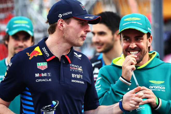 Ферстаппен готується до іншої гоночної серії. Алонсо схвалює