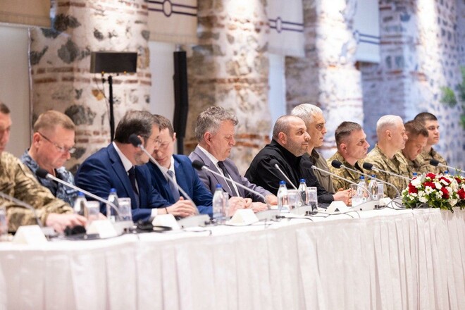 Залишити чотири області? Завершено перший раунд переговорів у Стамбулі