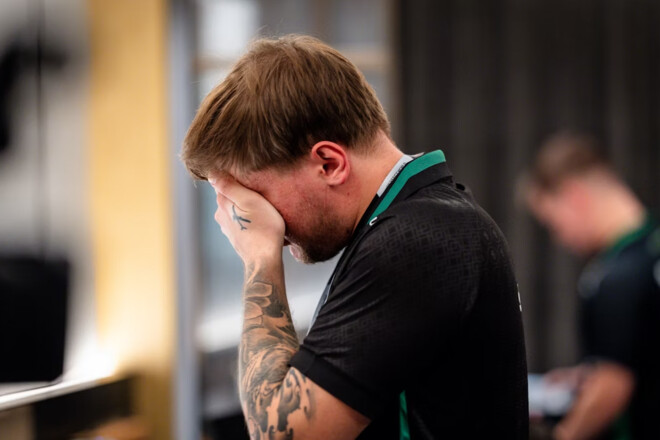 s1mple не дебютирует за FaZe? Стала известна неожиданная причина