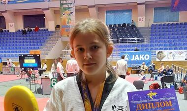 Вікторія Кучина взяла бронзу юнацького фестивалю ЄЮОФ-2025 у тхеквондо