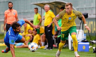 Левый Берег и Шахтер U-19 проводят спарринг в Киеве