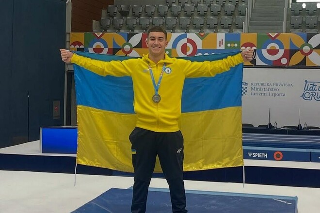 Тимофей Кириченко взял серебро ЕЮОФ-2025 в спортивной гимнастике