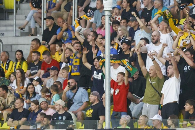 Стало известно, сколько зрителей посетили матчи Полесья и Александрии в ЛК