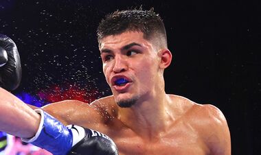 Зайас решением судей одолел Хорхе Гарсию, забрав вакантный пояс WBO