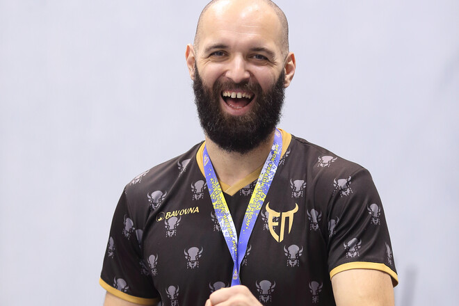 Чемпионы Украины по волейболу потеряли одного из трех легионеров