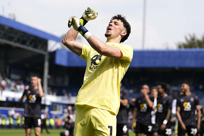 Ман Сити подписывает вратаря. Это будет британский рекорд