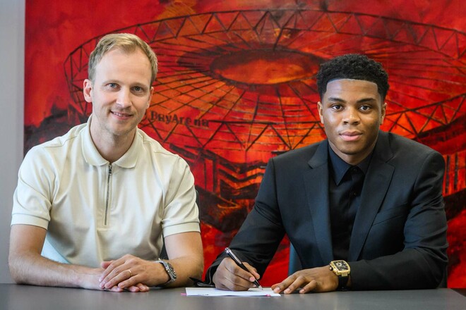 ОФІЦІЙНО. Манчестер Сіті попрощався з вінгером. Пішов до учасника ЛЧ