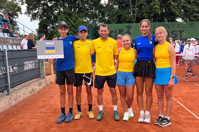 Юні українки відіграли 2 матчболи та стали чемпіонками Європи U-14 з тенісу