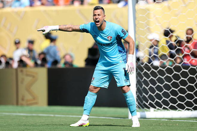 Фабио отразил очередной пенальти. Сколько всего в его карьере?