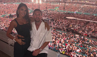 ВИДЕО. Месси и Антонела впечатлили своим появлением на концерте Coldplay