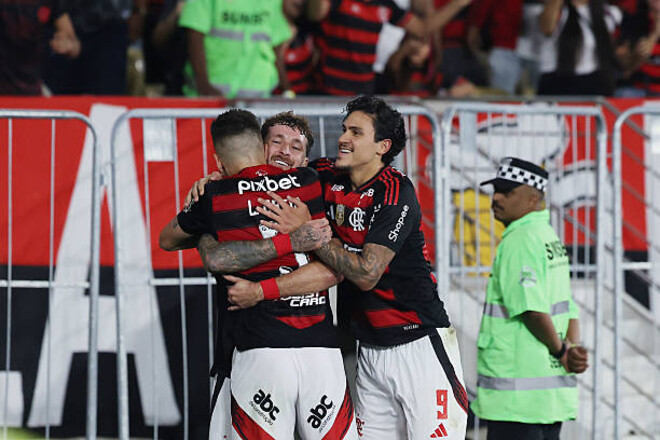 Бразильське тріо переслідує ПСЖ у рейтингу перемог 2025 року