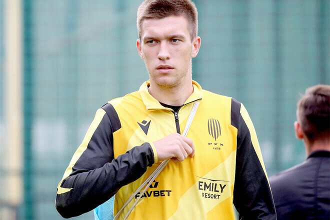 Капітан Руха розповів, чим відрізняється новий тренер від Пономарьова