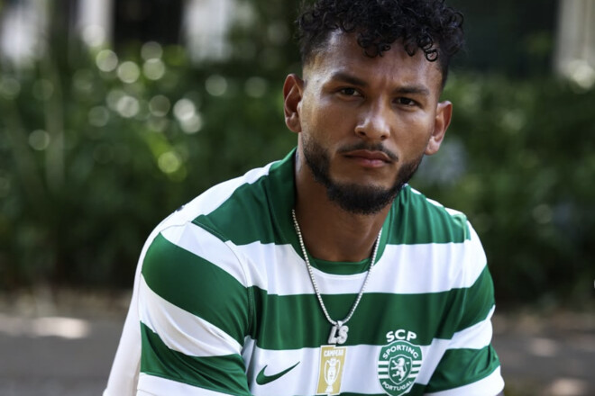 ОФИЦИАЛЬНО. Замена Дьекерешу. Спортинг подписал забивного форварда