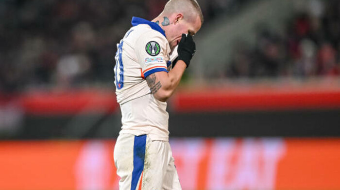 ВИДЕО 18+. Блогер показал, чем занимается Мудрик во время дисквалификации