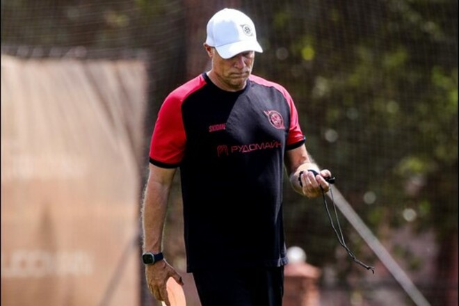 Патрик ван Леувен назвал самых эмоциональных тренеров в мировом футболе