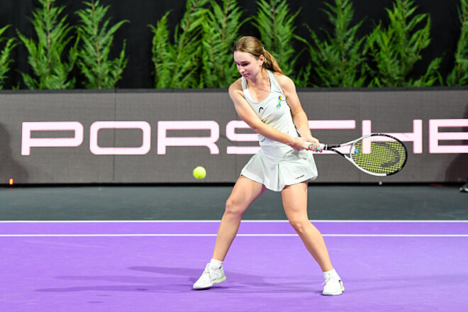 Снигур стартовала в Варшаве, оформив суперкамбек с 1:4 после двух брейков