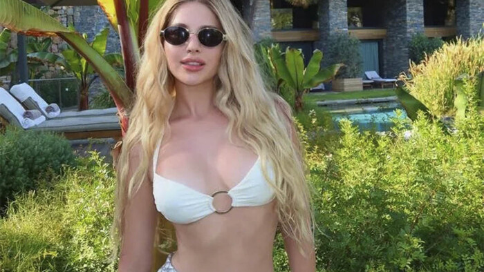 ФОТО. Дружина Забарного у білому бікіні влаштувала справжню спеку