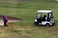 ВИДЕО. Дональд Трамп читерил в гольфе? Президента США поймали на горячем