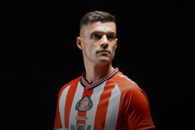 ОФИЦИАЛЬНО. Клуб украинца из АПЛ усилился экс-капитаном Арсенала