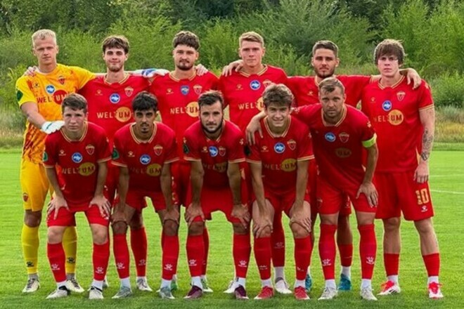 Неожиданно вернулись в Первую лигу. Клуб срочно подписывает новичков