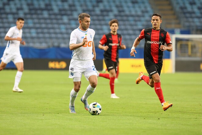 Екс-нападник збірної назвав динамівців, які найбільше помилялись з Хамруном