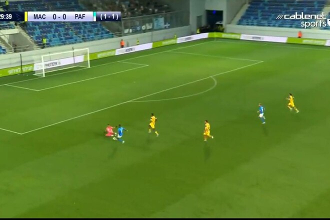 Потенциальный соперник Динамо в Q3 ЛЧ заиграл трех голкиперов за один тайм