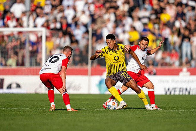 Боруссія Дортмунд знищила Шпортфройнде Зіген у товариському матчі